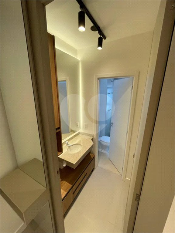 Apartamento para venda no Campo Belo de 42,14 m² - 1 dormitório - 1 banheiro - ar condicionado