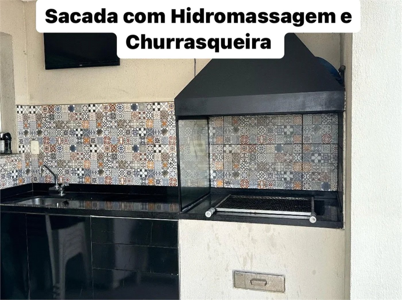 Apartamento com 246m² , 4 dormitórios , sendo 2 suítes , 4 vagas de garagem , à venda na Penha.