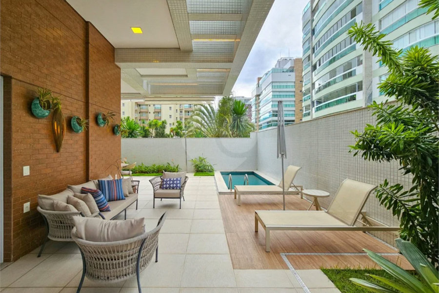 Apartamento à venda com 3 quartos, sendo 1 suíte, em Riviera de São Lourenço, Bertioga, SP