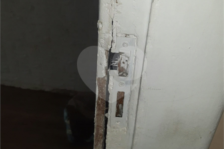 Apartamento de 87m² localizado na avenida principal do bairro de Santana, uma das regiões mais valorizadas da Zona Norte!