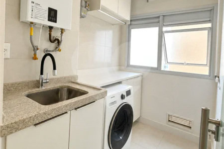 Apartamento com 3 dormitórios, 1 suíte, sala ampliada, varanda gourmet, planejados e 2 vagas. Condomínio com lazer completo e ótima localização em São Bernardo do Campo.