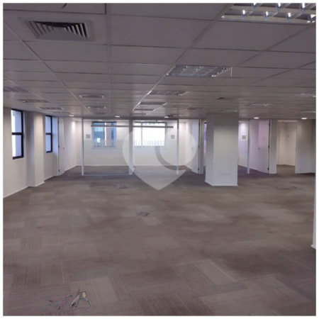 Conjunto comercial para locação na Vila Olímpia 384,81 m², 7 vagas de garagem