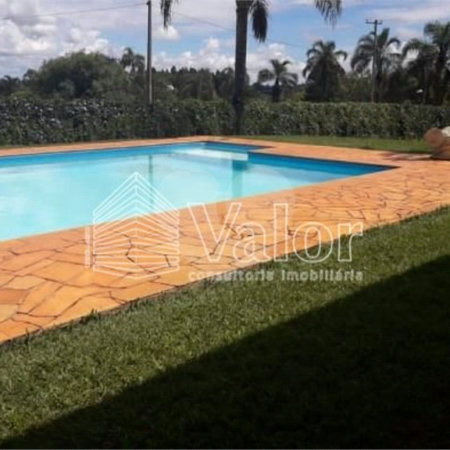 Chácara com 2.400m²