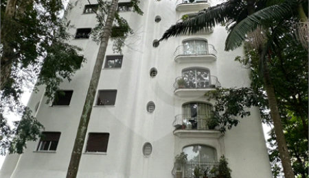 Apartamento à venda com 3 quartos, sendo 1 suíte,  em Vila Andrade, São Paulo, SP