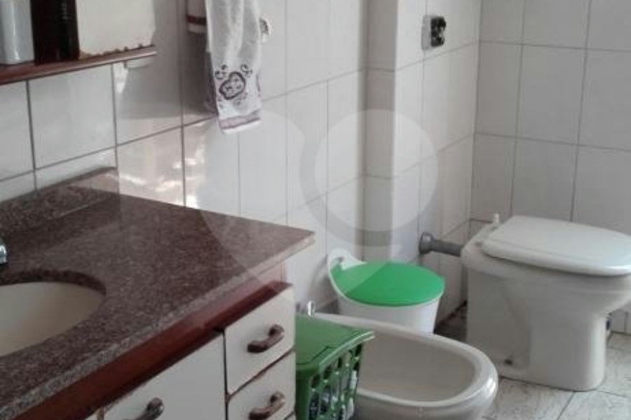 CASA 03 QUARTOS+01 ESCRITÓRIO+ DEPENDÊNCIA DE EMPREGADA COMPLETA - BAIRRO SANTANA!!!