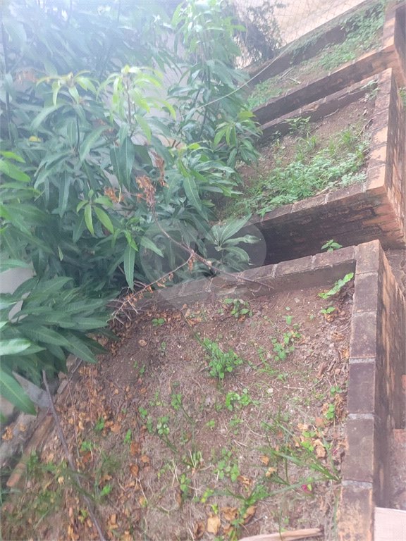 Chácara no Condomínio Vale das Laranjeiras em Indaiatuba SP - Venda - R$ 3,600.000,00 - Locaçao - R$ 30.000,00 mais encargos - Linda, espaçosa, aconchegante, acabamento de alto padrão em rua tranquila e arborizada, em um dos Condomínios mais valorizados de Indaiatuba. Com fácil acesso as principa