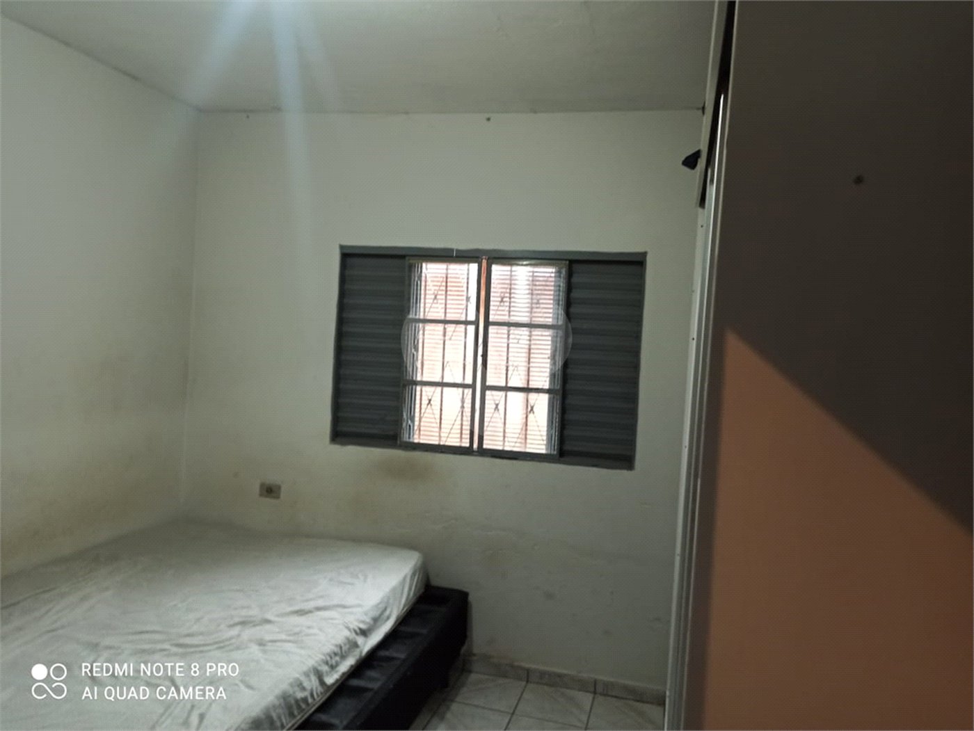 Casa Térrea com 2 dormitórios.