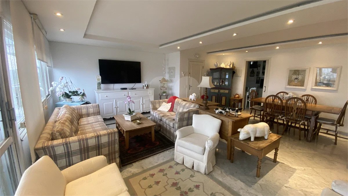 Apartamento à venda com 4 quartos, sendo 1 suíte, em Alto da Boa Vista, São Paulo, SP
