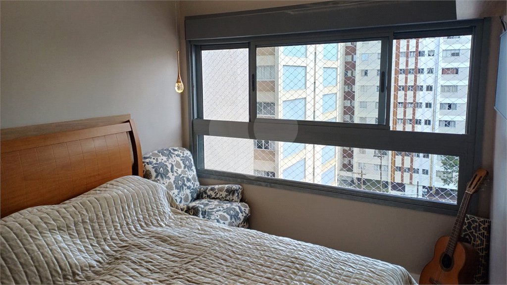 Apartamento a venda na Saúde 2 dormitórios com 2 vagas de garagem demarcadas. Aceita e estuda Permuta.