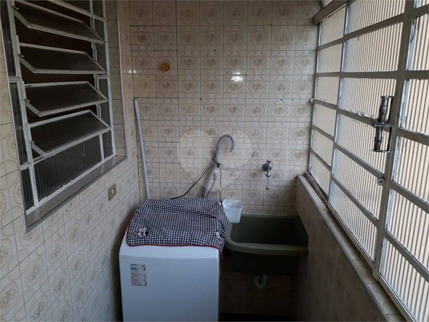 Apartamento para locação na Saúde de 80m² com 2 dormitórios.