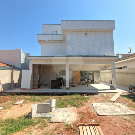 Sobrado no Condomínio Acacias II, localizado em Araraquara/SP .
