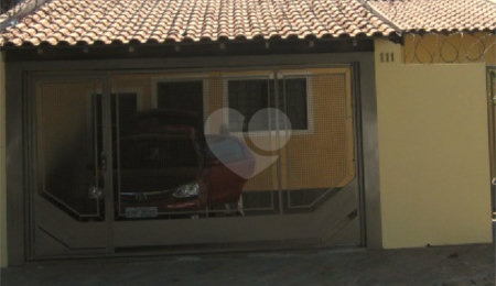 Casa à venda com 3 quartos, sendo 1 suíte,  em Jardim Ipanema, São Carlos, SP