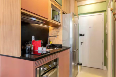 Studio de 25² mobiliado e decorado ao lado do Shopping Frei Caneca