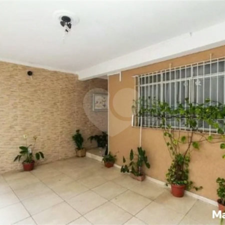Casa com 154m², 2 dormitórios, 1 vaga, à venda na Vila Ema.