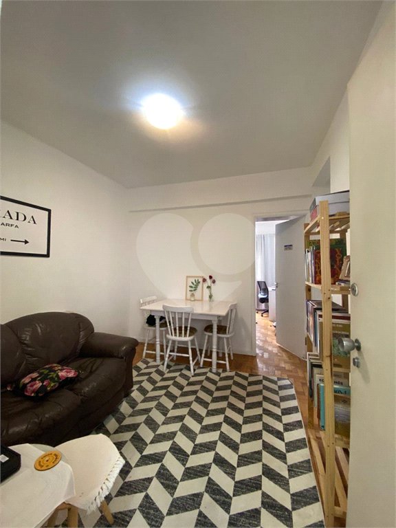 Apartamento a venda Paraíso 1 dormitório 1 banheiro 40 metros quadrados