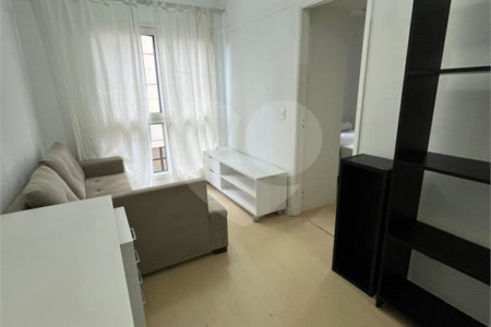 á venda Excelente Apto Mobiliado na Barra Funda - 1 Quarto e Sacada - Aceita Permuta