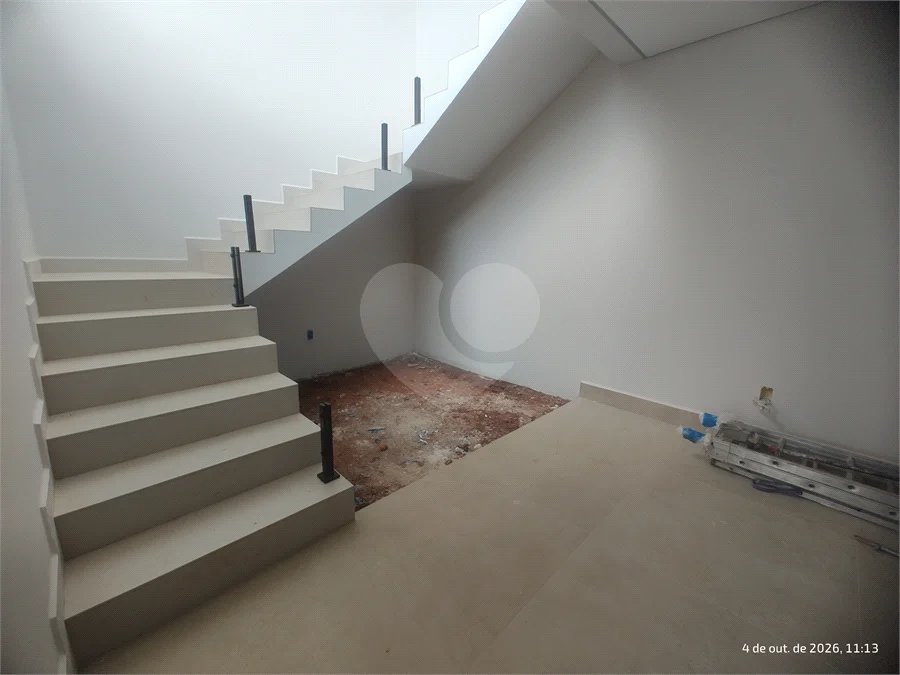 Casa exclusiva em Atibaia de alto padrão com 3 suítes, piscina, espaço gourmet, condomínio fechado, aceita financiamento