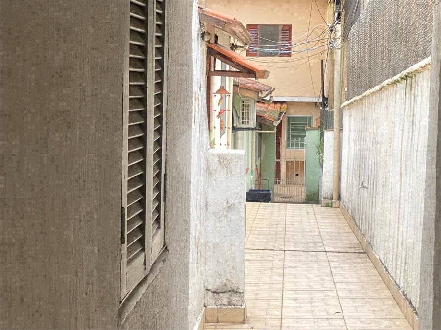 Terreno 10 X 30m,ideal para construtor, com casa principal, mais 3 casas no mesmo terreno e gerando renda, em Perdizes - São Paulo