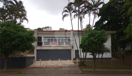 Casa Térrea à venda ou para alugar com 3 quartos, sendo 1 suíte,  em Caxingui, São Paulo, SP