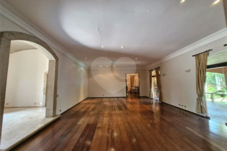 Casa à venda ou para alugar com 4 suítes em Alto da Boa Vista, São Paulo, SP