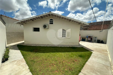 Casa à venda com 3 quartos, Sendo 1 suíte, em Vila Boa Vista, São Carlos, SP