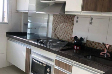 Apartamento no Condomínio Spazio Monte Royal .
