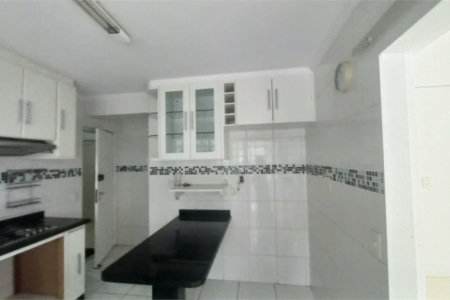 Apartamento à venda com 3 quartos, sendo 1 suíte, em Vila Andrade, São Paulo, SP