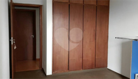 Apartamento à venda com 3 quartos, sendo 1 suíte, no Centro, Araraquara, SP