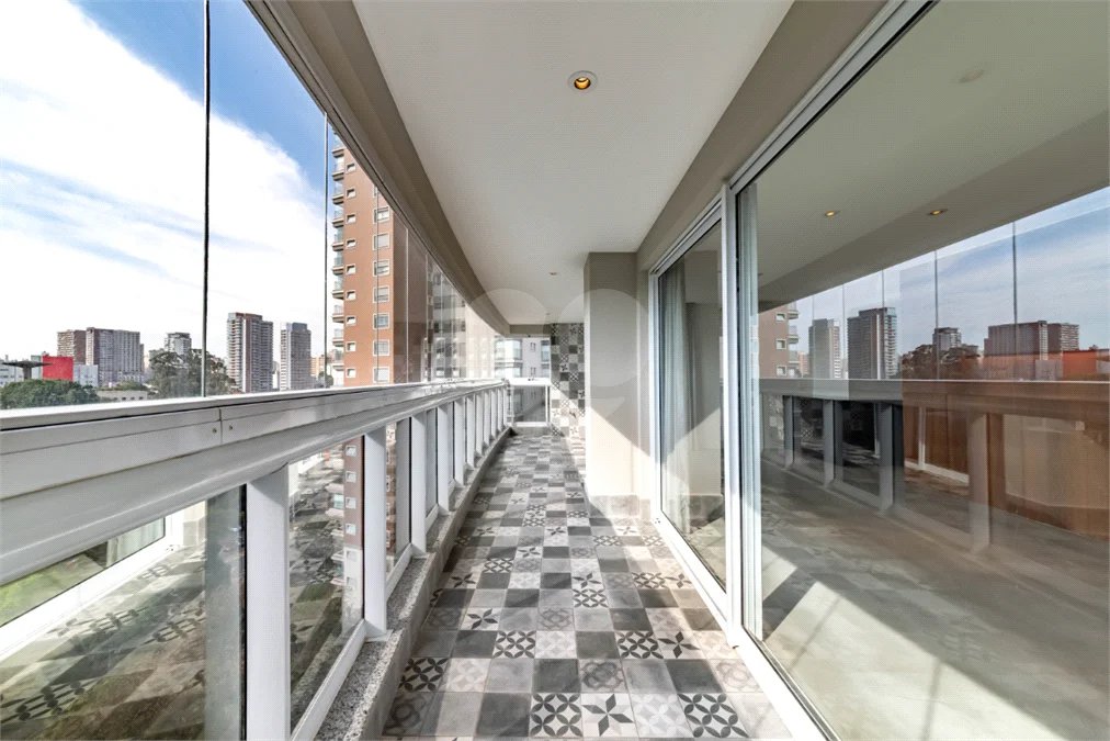 Vila Clementino - 161 m² | 2 dormitórios, com possibilidade de 3 | suíte master | 3 vagas | depósito