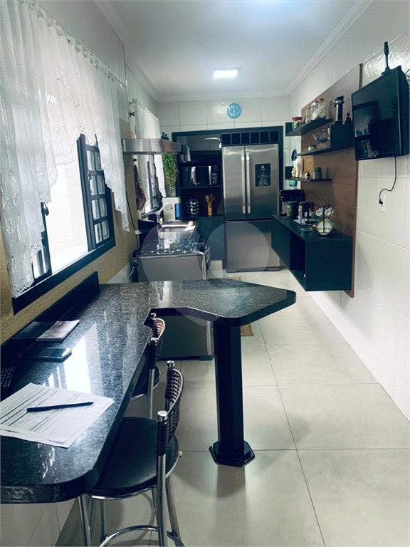 SALA COMERCIAL PROXIMO A UNIMED VILA NERY