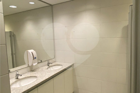 Sala comercial a 4 minutos estação Berrini