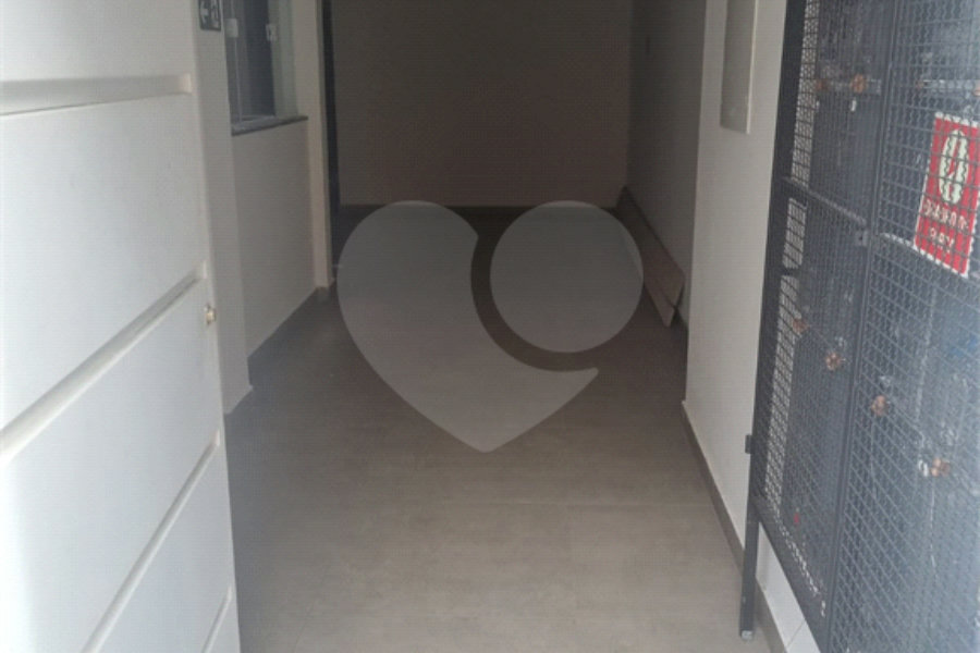 APTO COM 1 DORM NO TUCURUVI