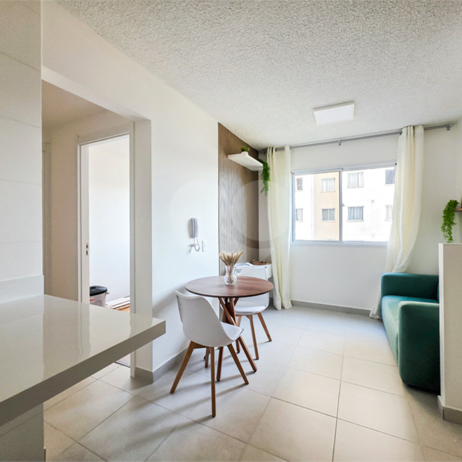 Apartamento - Cambuci - 2 Quartos / Dormitórios - Venda / Compra