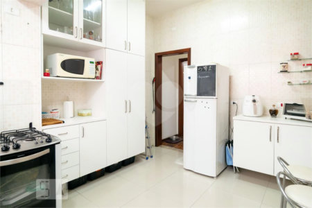 Casa à venda com 3 quartos, sendo 2 suítes, em Jardim Prudência, São Paulo, SP