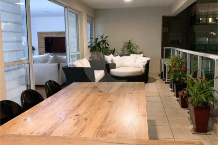 APARTAMENTO NA MOOCA 204 m² COM 4 SUITES E 4 VAGAS LAZER COMPLETO ACEITA PERMUTA