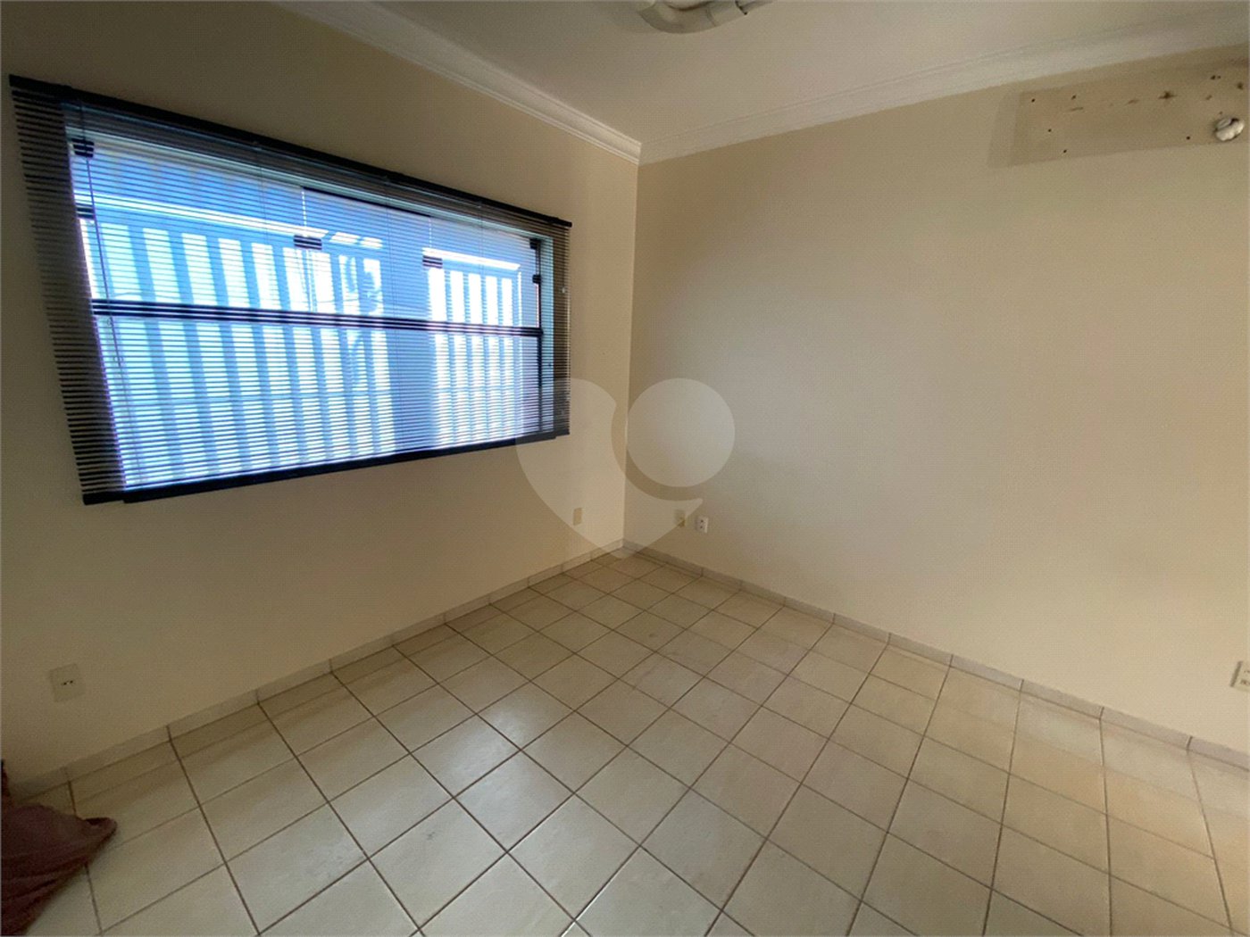 Casa comercial a venda perto da Santa Casa