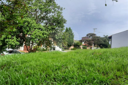Lote a venda no condominio Villaggio Capriccio