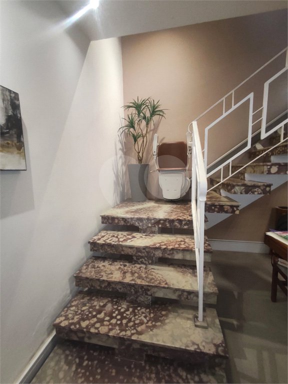 Excelente imóvel para locação comercial com 220m² e vaga no Anália Franco !!