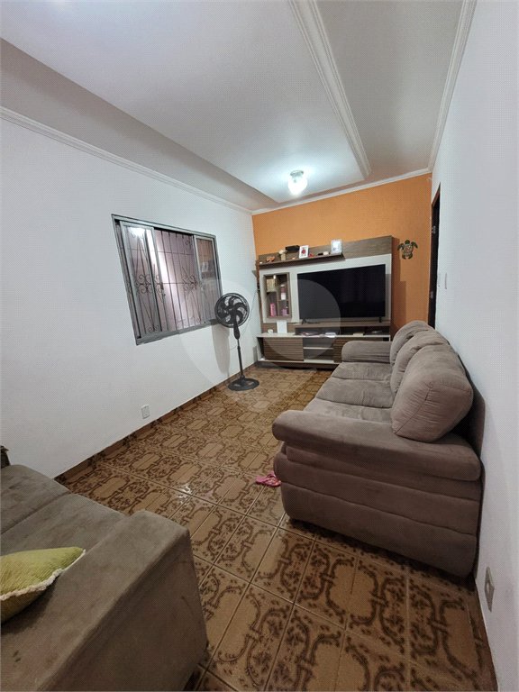 Casa com Edícula à Venda, 4 Dorms no Pq. Novo Horizonte em São José dos Campos/SP