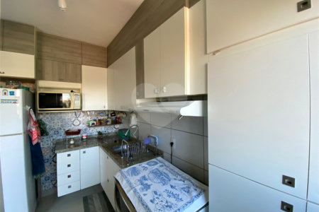 Apartamento de 2 dormitórios (1 suíte) próximo a Rodoviária
