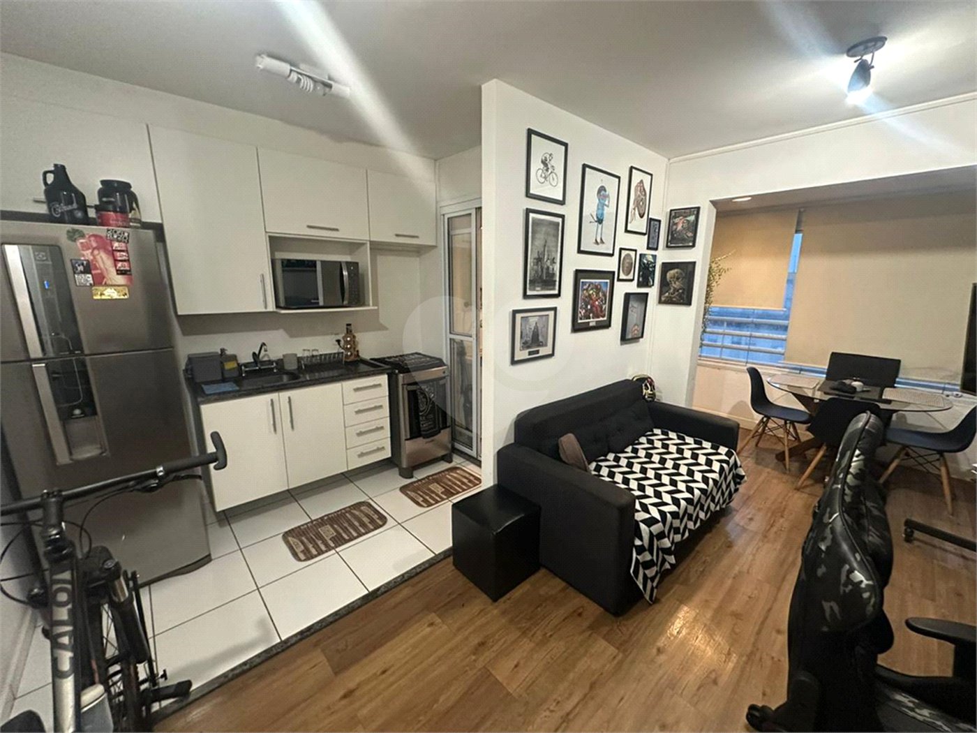 Apartamento à venda Bela Vista, 38m², andar alto, 1 dormitório, 1 vaga, lazer, porteira fechada