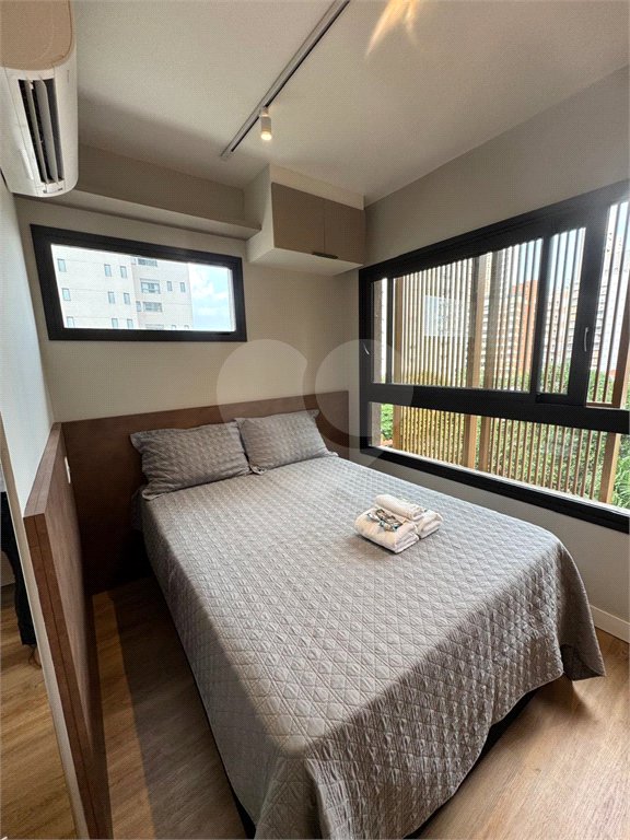 STUDIO EM MOEMA COM 1DORM AR CONDICIONADO EM MOEMA