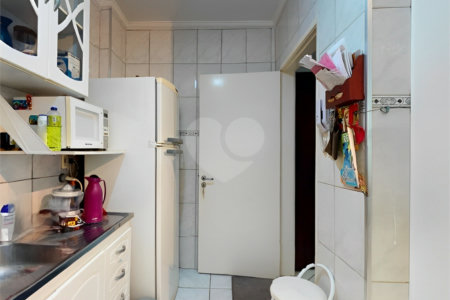 Apartamento à venda na Aclimação de 65 metros quadrados, com 2 dormitórios 1 vaga