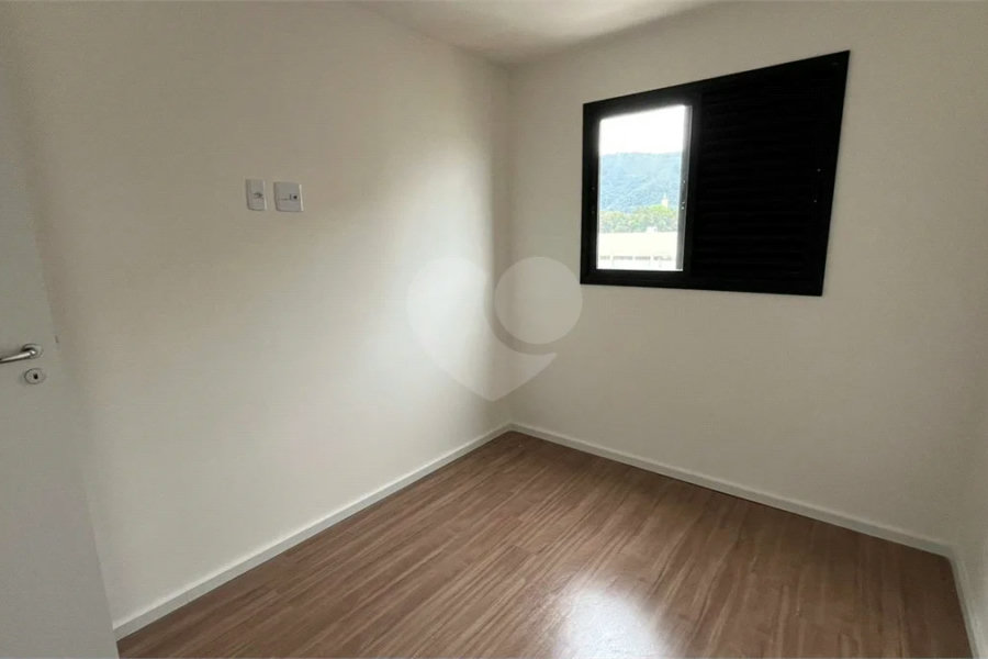 Apartamento à venda com 2 quartos, sendo 1 suíte, no Centro, Poços de Caldas - MG