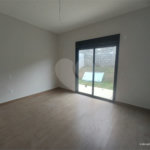 Casa exclusiva em Atibaia de alto padrão com 3 suítes, piscina, espaço gourmet, condomínio fechado, aceita financiamento