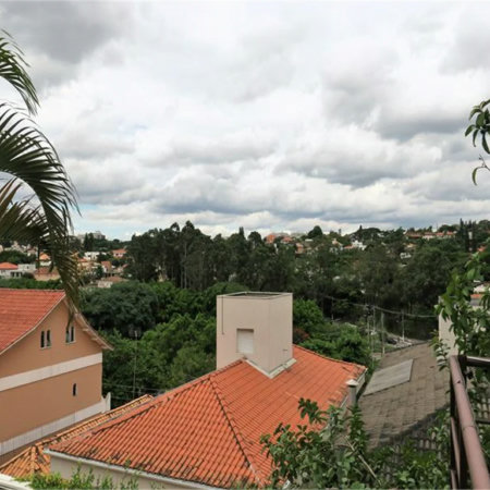 Casa à venda com 4 quartos, sendo 2 suítes, em Jardim Leonor, São Paulo, SP