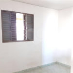 Casa Térrea com 2 dormitórios.