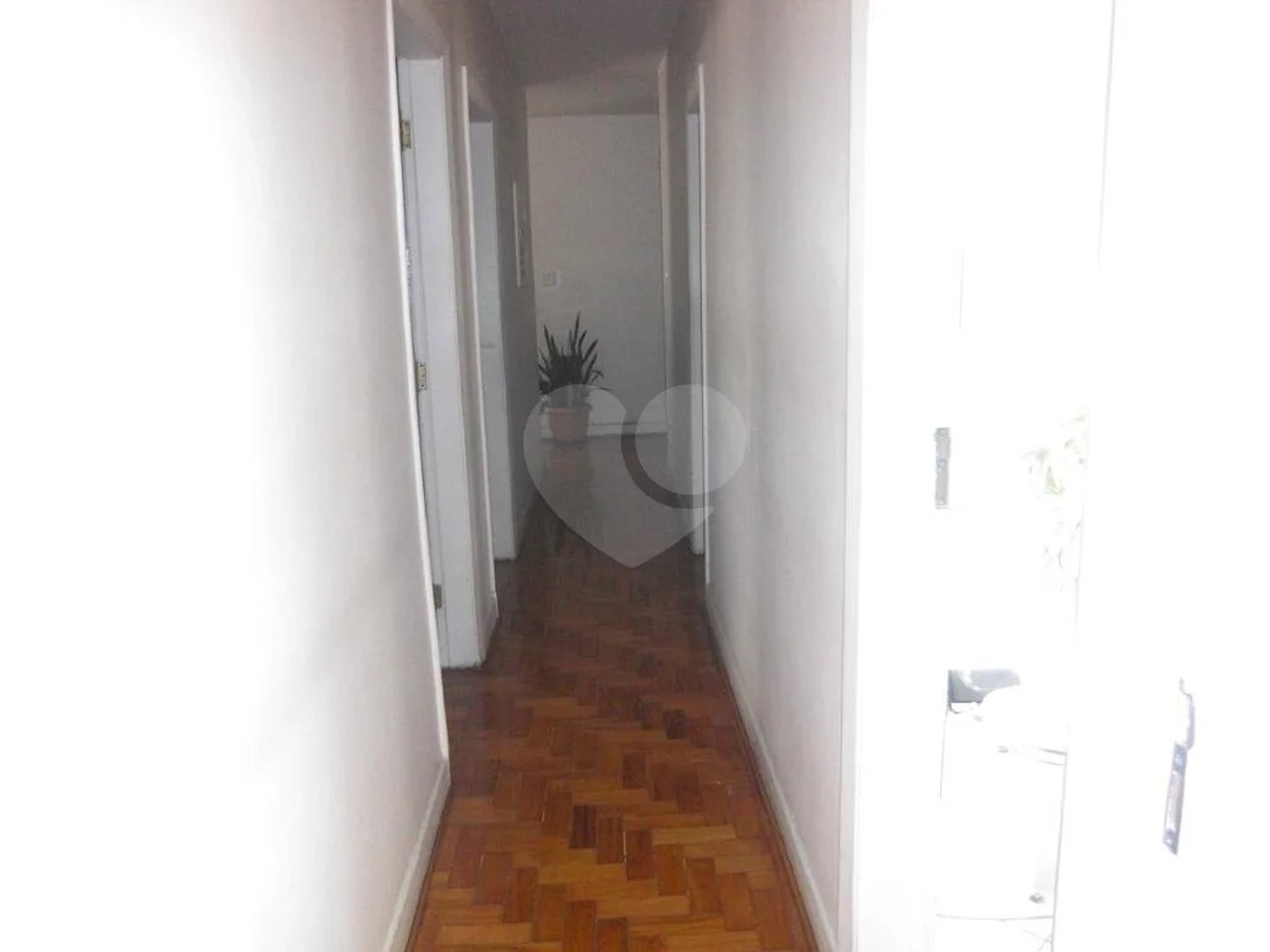 Campos Elíseos -Apto 143m² - 03 quartos - 01 Suíte - 01 Vaga.