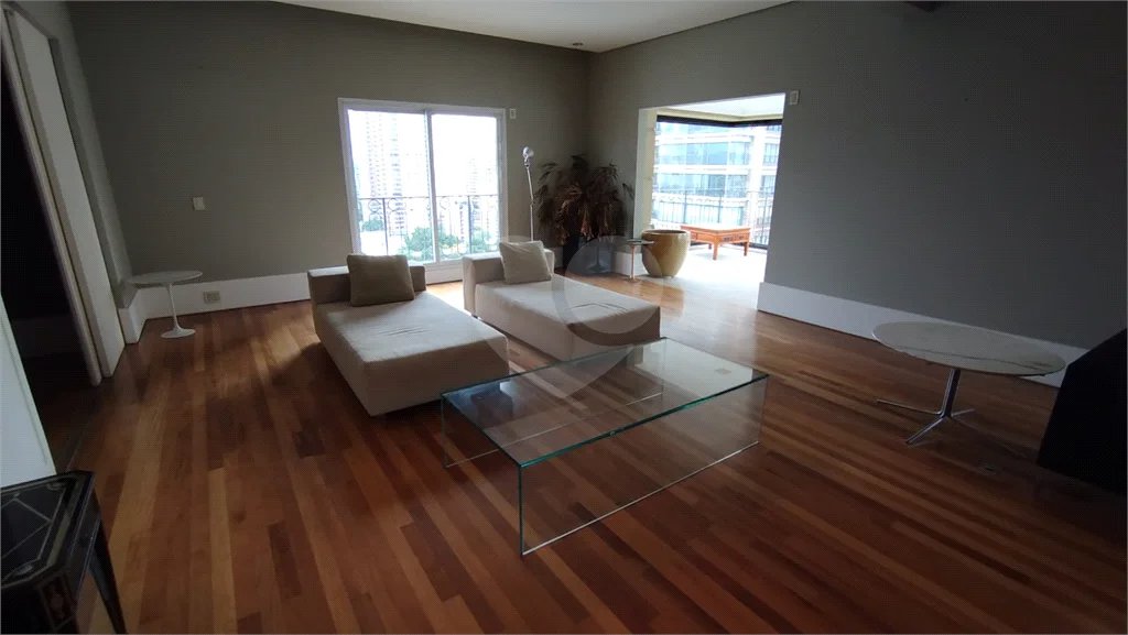 Á venda Apartamento Alto Padrão 5 suítes / 8 vagas 522m² Vila Nova Conceição