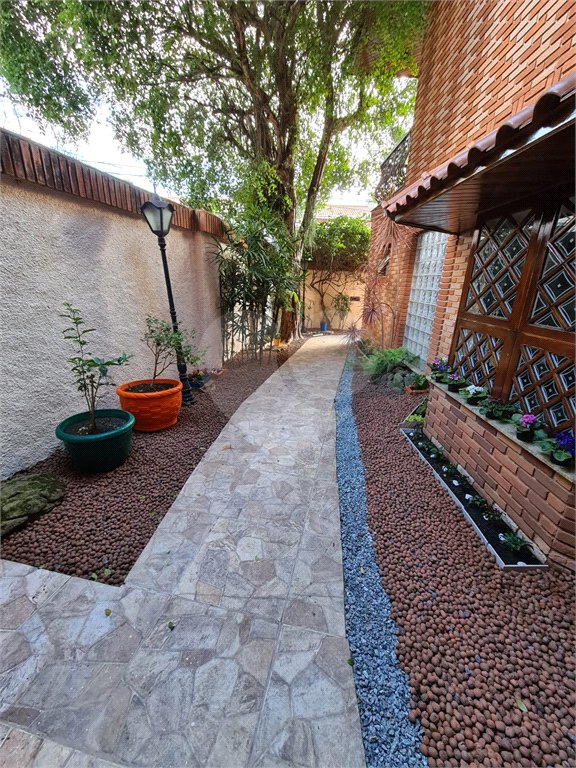 Casa com 3 dorm, 2 suítes, área gourmet, 4 vagas na Mooca